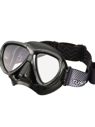 Intega Mask with Fabric Strap. A mask skirt that adapts to your face. Anti-slip grip and easy adjustment ensures a snug fit to the back of the head.